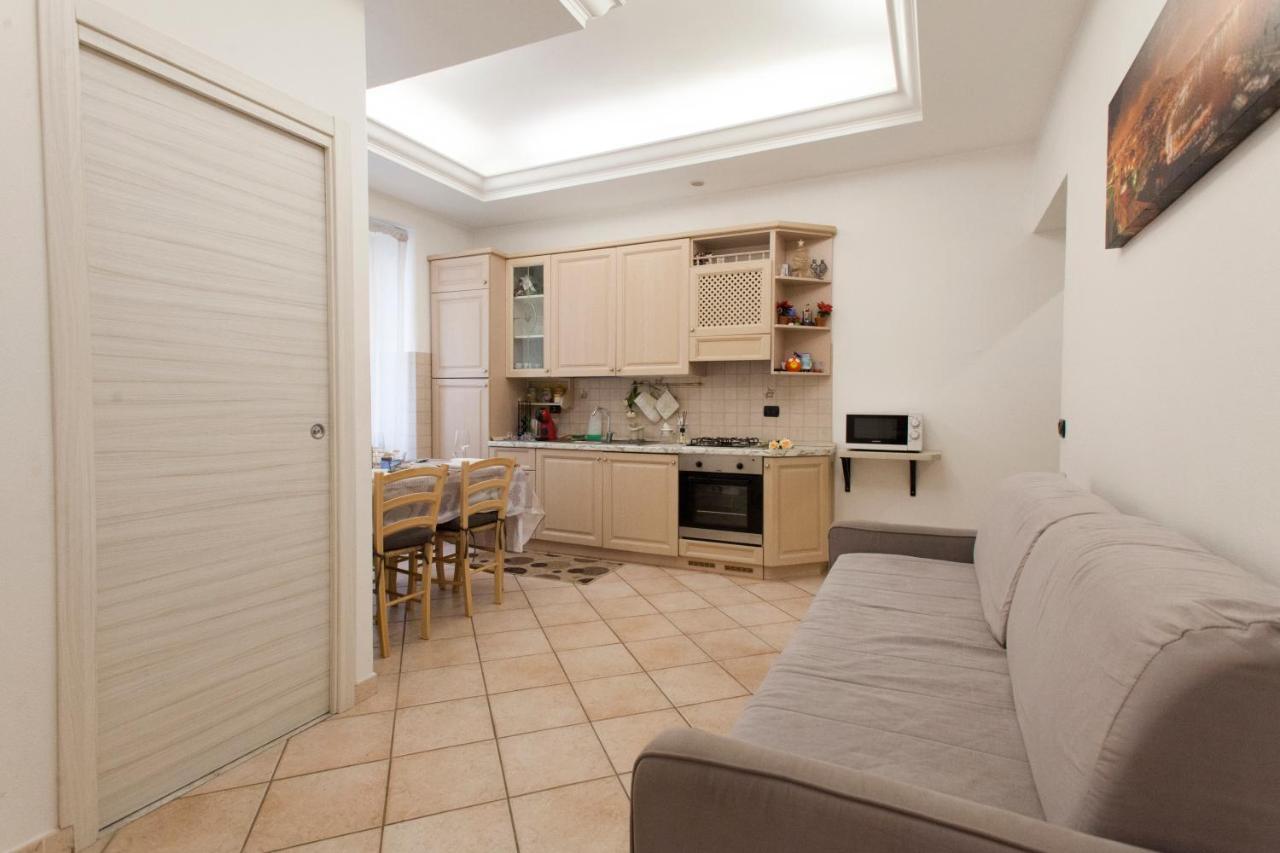 Anzio- Central Holiday House. Exterior photo